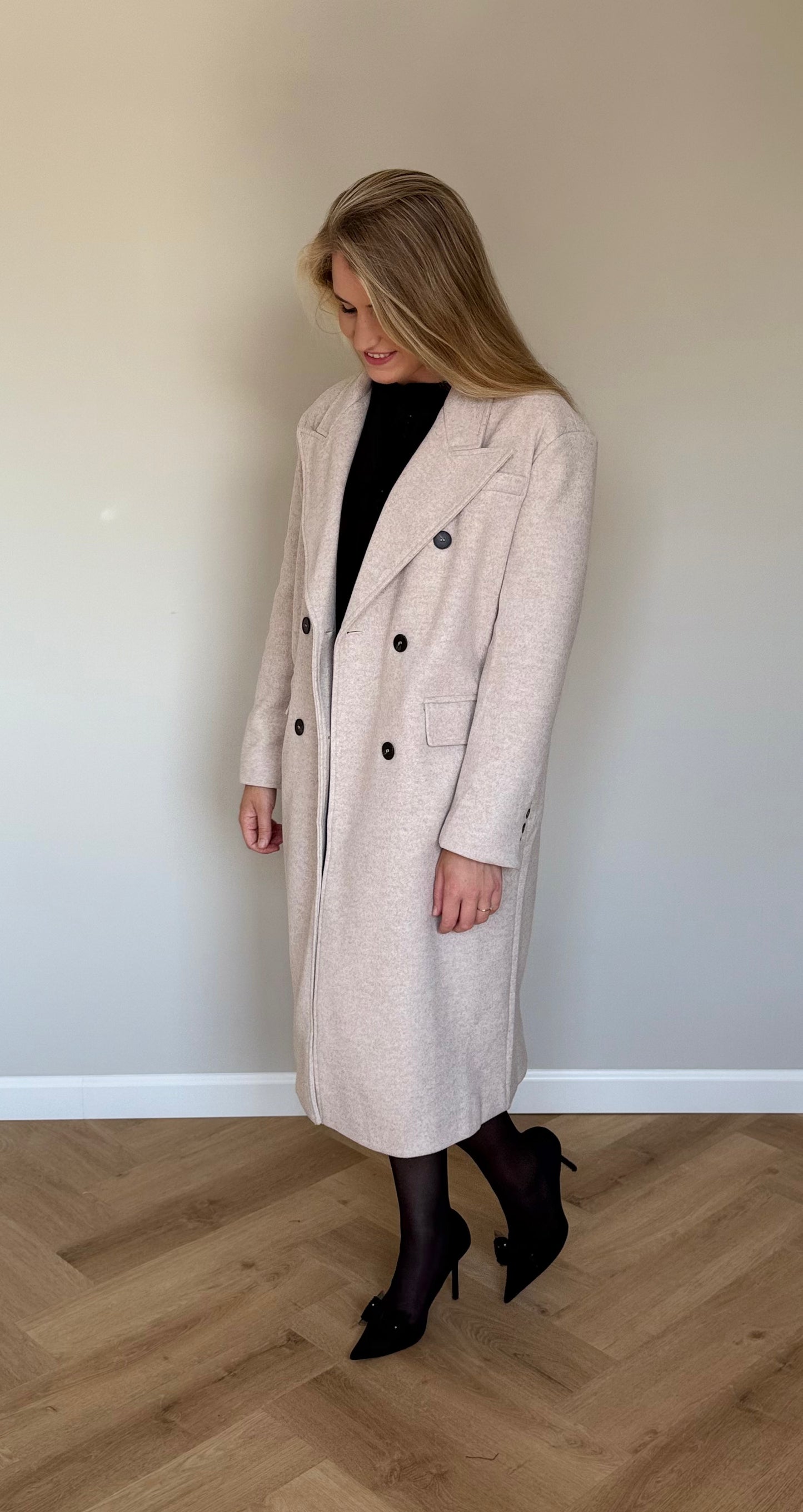 Linde mantel zandkleur