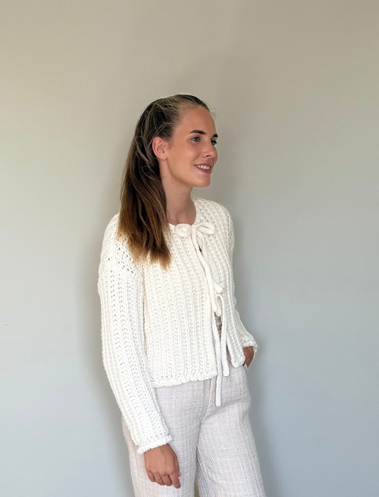 Livia vest crème met strikken