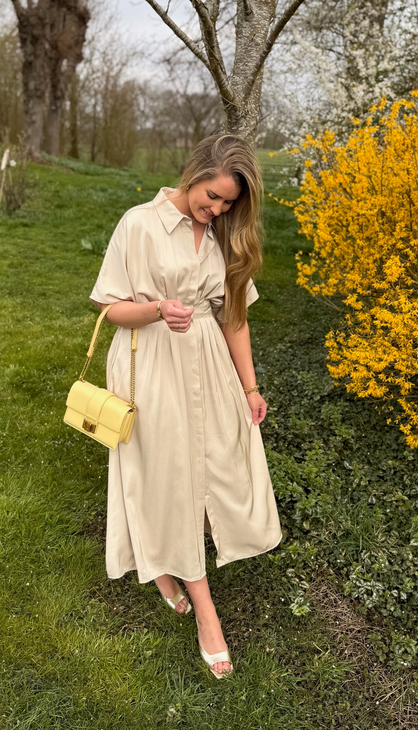 Lara jurk beige