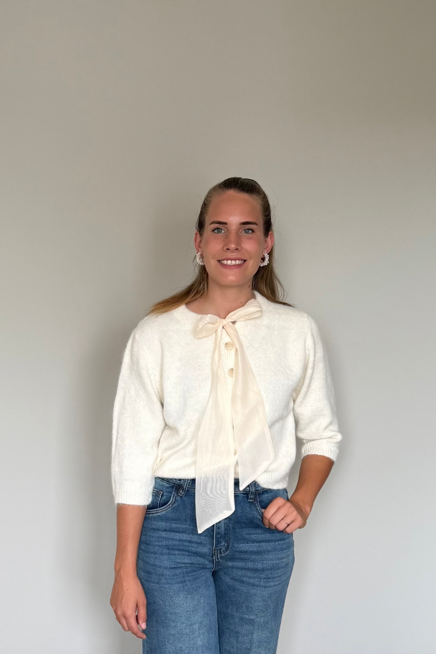 Lilly strik vestje crème